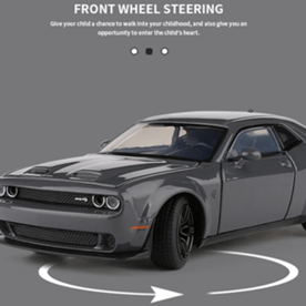 Dodge Hellcat Challenger SRT em Escala 1/32 (Modelo Fundido em Liga de Metal)
